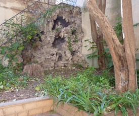 Exceptionnel! Havre de paix avec jardin et terrasse privatifs au cœur du centre historique de Perpignan