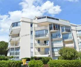 Appartement Le Grau-du-Roi, 2 pièces, 4 personnes - FR-1-250-74