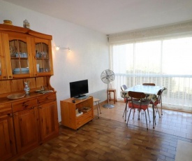 Appartement Le Grau-du-Roi, 2 pièces, 4 personnes - FR-1-307-23