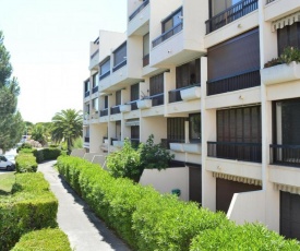 Appartement Le Grau-du-Roi, 2 pièces, 5 personnes - FR-1-250-39