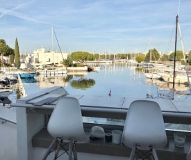 Beautiful Marina With Sea View At Grau Du Roi