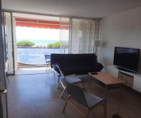 Bel appartement, Front de mer