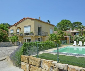 Beautiful Villa in Carcassonne with Shared Pool Jacuzzi