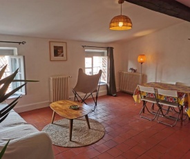 Bel Appartement avec cour au cœur de la Bastide