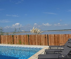 Luxurious Holiday Home with Private Pool in Port Camargue