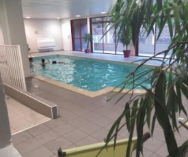 Joli appartement T2 dans résidence avec piscine, hammam et parking gratuits