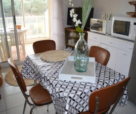 Appartement Saint-Cyprien, 3 pièces, 5 personnes - FR-1-225D-112