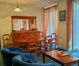 Appartement Cauterets, 4 pièces, 8 personnes - FR-1-234-165