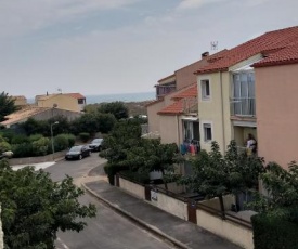 Appartement 2 pièces à Marseillan plage à 5 minutes à pied de la plage avec terrasse