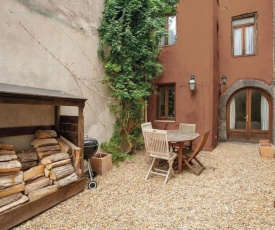 Charming 2-Bed House in Marseillan