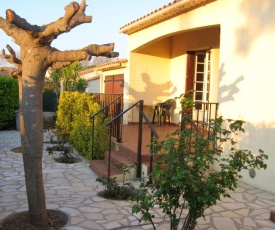 Maison de 3 chambres avec piscine privee et jardin clos a Marseillan a 6 km de la plage