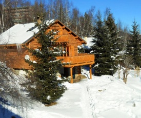 Chalet de 4 chambres avec jardin amenage a Ax les Thermes a 1 km des pistes