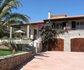 Stunning Villa With Private Pool And Gardens