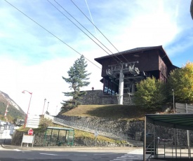 T2 + alcove 4 pers au pied du télécabine avec parking couvert