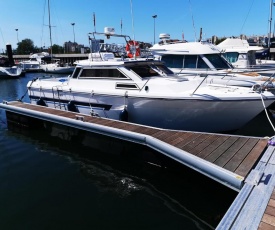 Nuit insolite sur un bateau chauffé