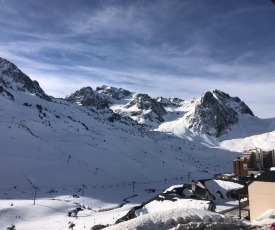 Duplex 8 couchages, au pied des pistes de la Mongie