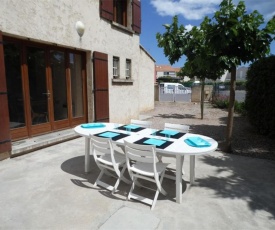 Villa Marseillan-Plage, 3 bedrooms, 8 persons - FR-1-326-420