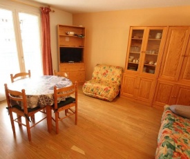 Appartement Bagnères-de-Luchon, 2 pièces, 6 personnes - FR-1-313-141