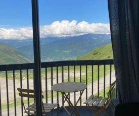 Magnifique T3 au Pla D Adet (Saint Lary)grand confort entièrement refait à neuf avec une vue exceptionnelle sur la vallée