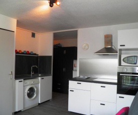 Appartement Sète, 1 pièce, 4 personnes - FR-1-338-11