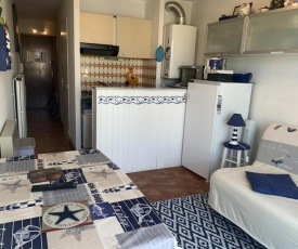 Appartement Balaruc-les-Bains, 1 pièce, 2 personnes - FR-1-571-21