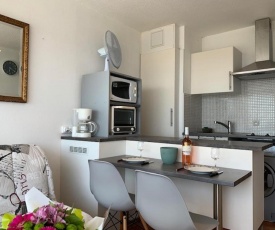 Studio Balaruc-les-Bains, 1 pièce, 4 personnes - FR-1-503-77