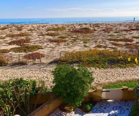 VILLA SUR LE SABLE VUE MER PANORAMIQUE PISCINE CLIM WIFI