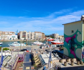 Grand appartement avec vue sur quai