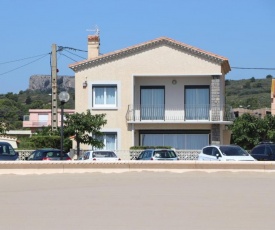 Belle maison, en bord de plage