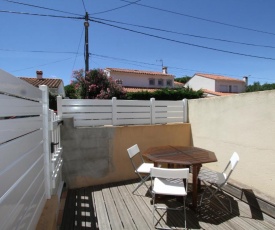 Appartement T2 avec terrasse à 600m de la plage