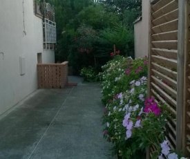 Chambre et vue sur jardin