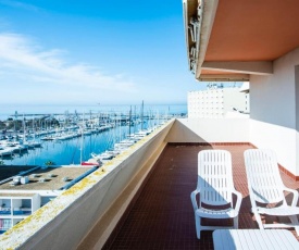 Superb Bright Accommodation Near The Marina