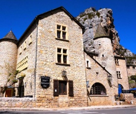 Hôtel-Restaurant Le Manoir De Montesquiou