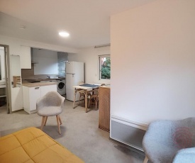 Studio Lamalou-les-Bains, 1 pièce, 2 personnes - FR-1-451-61