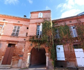 Riverside Toulouse (Renaissance)