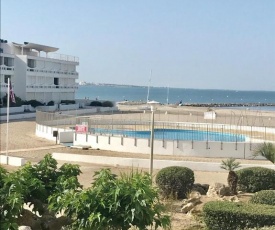 AS17378 - P4 Dans une résidence direct sur la plage aec vue mer et piscine