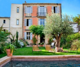 La Maison Rouge d'Uzes B&B