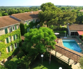 Logis Hotel Restaurant Uzès Pont du Gard