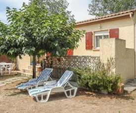 Awesome home in Valras Plage with 2 Bedrooms and WiFi